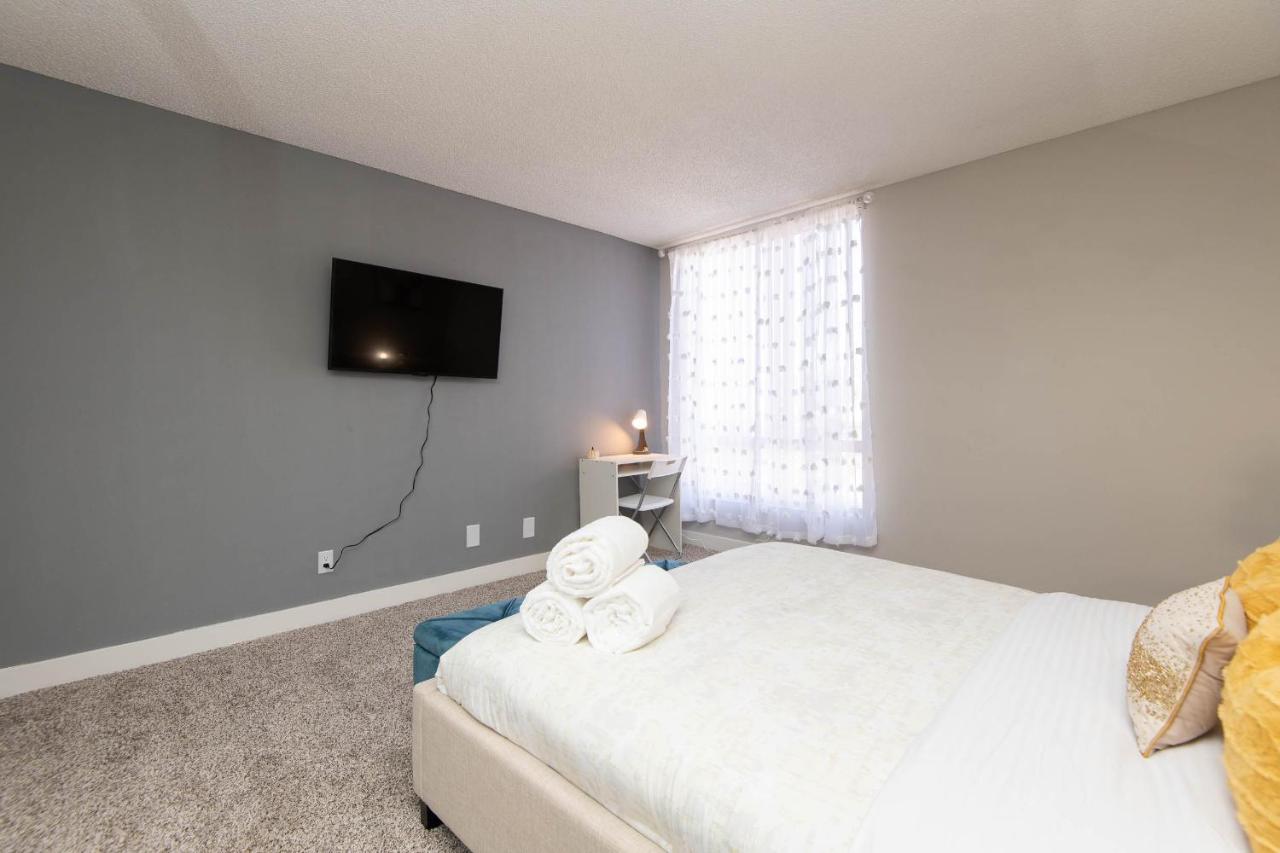 Luxury One Bedroom Apartments Free Parking&Pool Лос-Анджелес Экстерьер фото