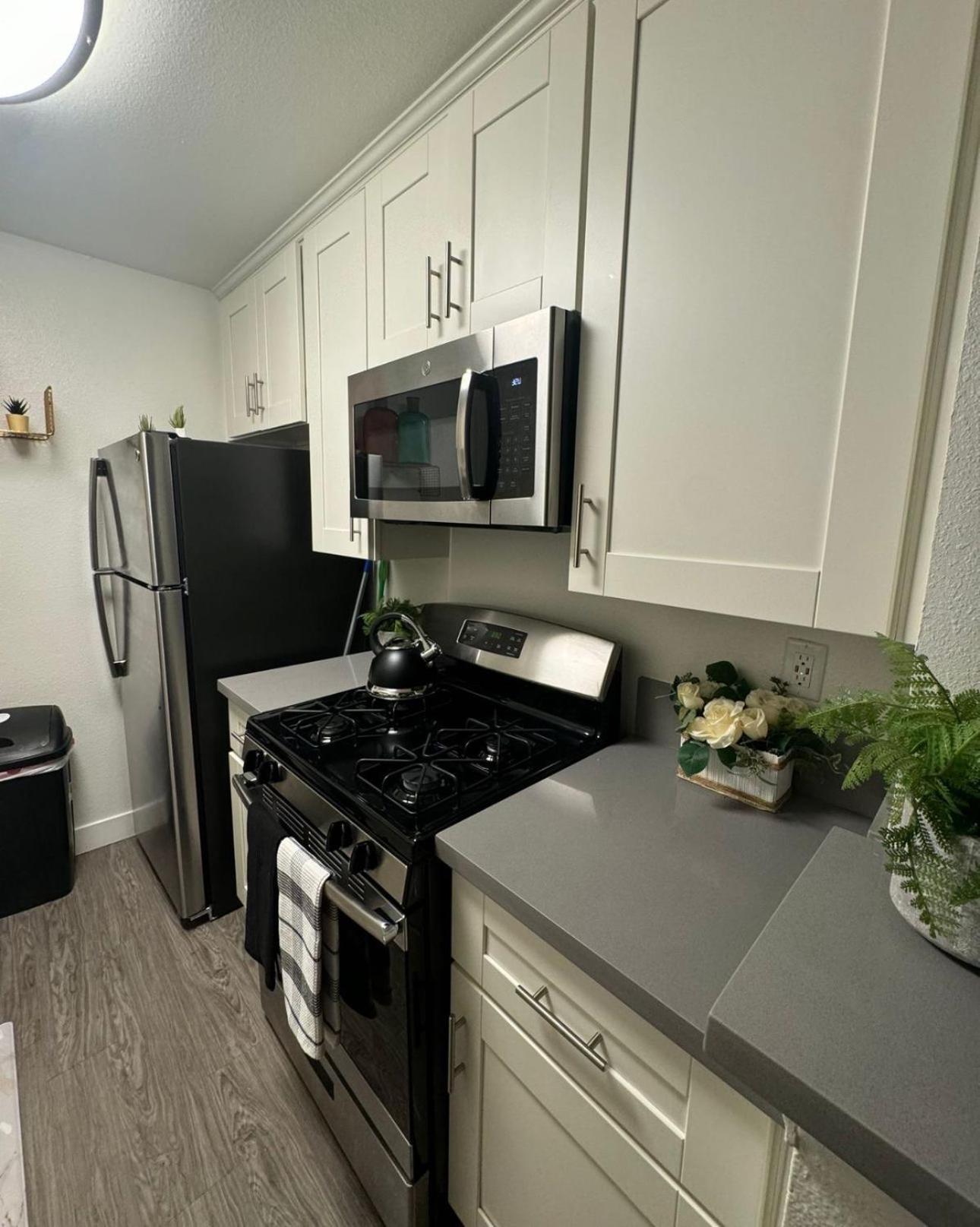 Luxury One Bedroom Apartments Free Parking&Pool Лос-Анджелес Экстерьер фото